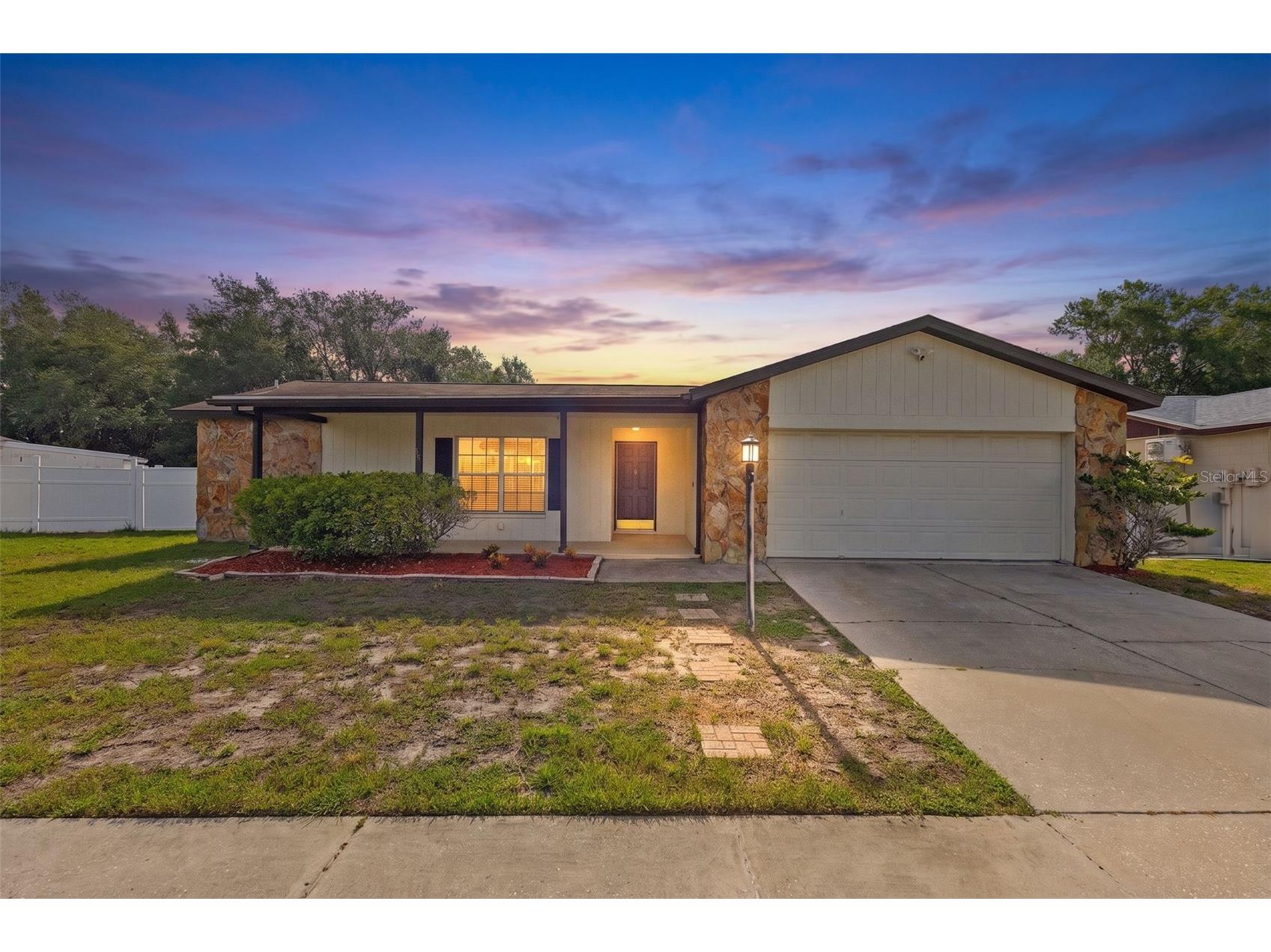 1358 Foxboro Drive Brandon FL 33511 TB8513239 image1