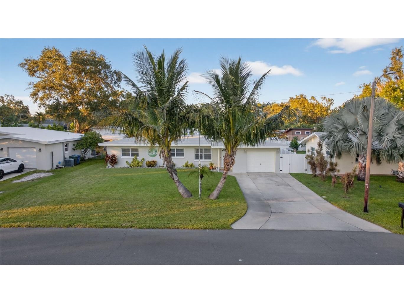 13583 Croft Drive N Largo FL 33774 TB8444796 image1