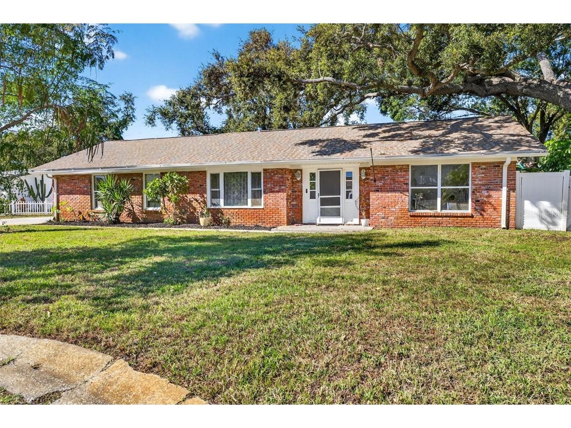 13589 101st Terrace Seminole FL 33776 TB8443565 image1