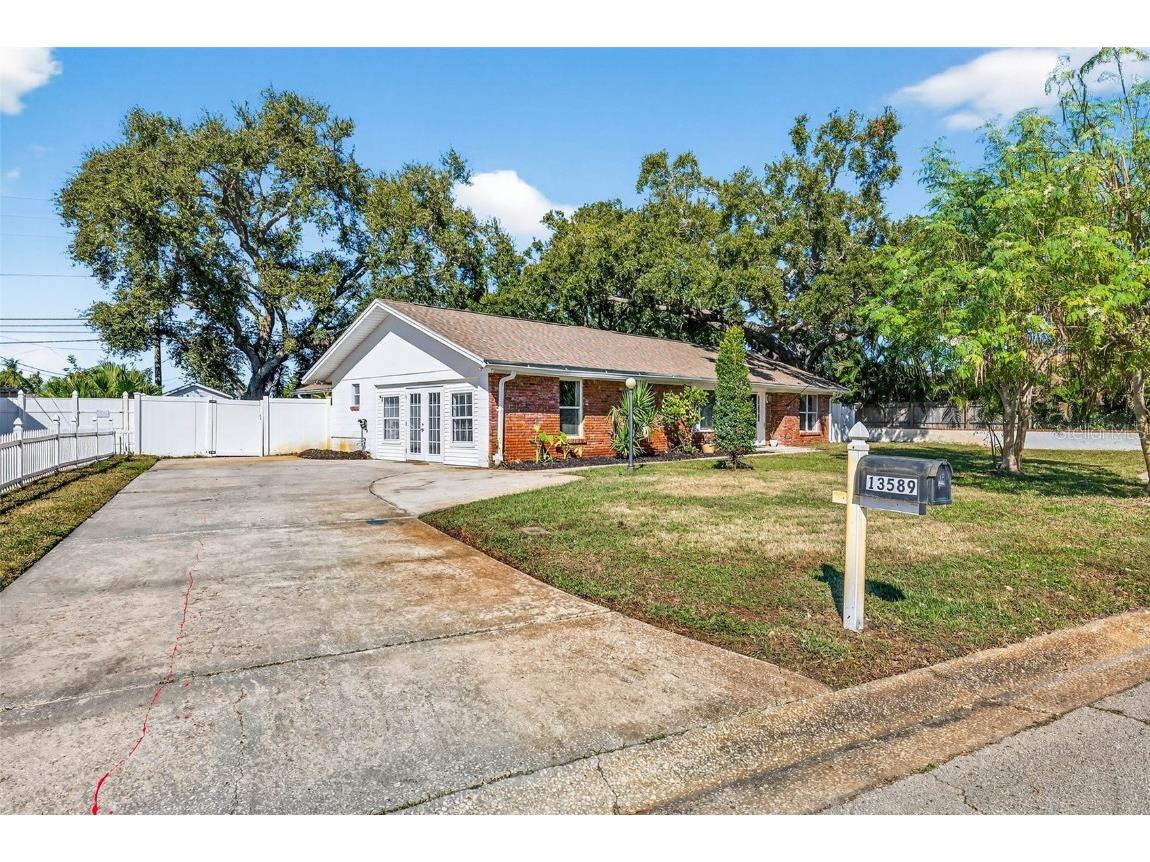 13589 101st Terrace Seminole FL 33776 TB8443565 image4