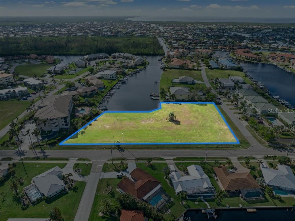 1359 Aqui Esta Drive Punta Gorda FL 33950 C7516332 image3