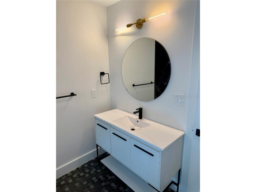 1359 Harbor Drive Sarasota FL 34239 A4665856 image50