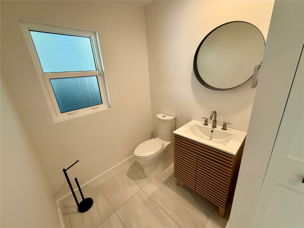 1359 Harbor Drive Sarasota FL 34239 A4665856 image54