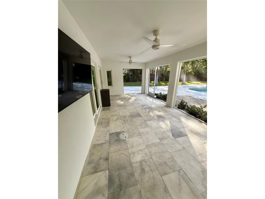 1359 Harbor Drive Sarasota FL 34239 A4665856 image56