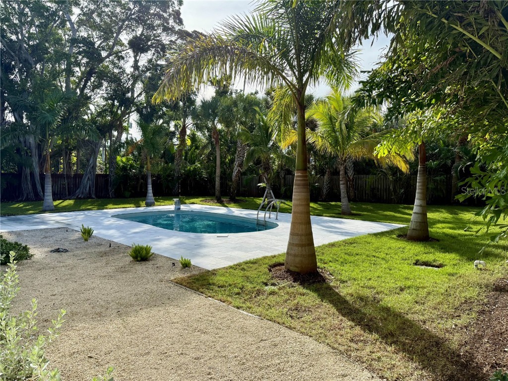 1359 Harbor Drive Sarasota FL 34239 A4665856 image63