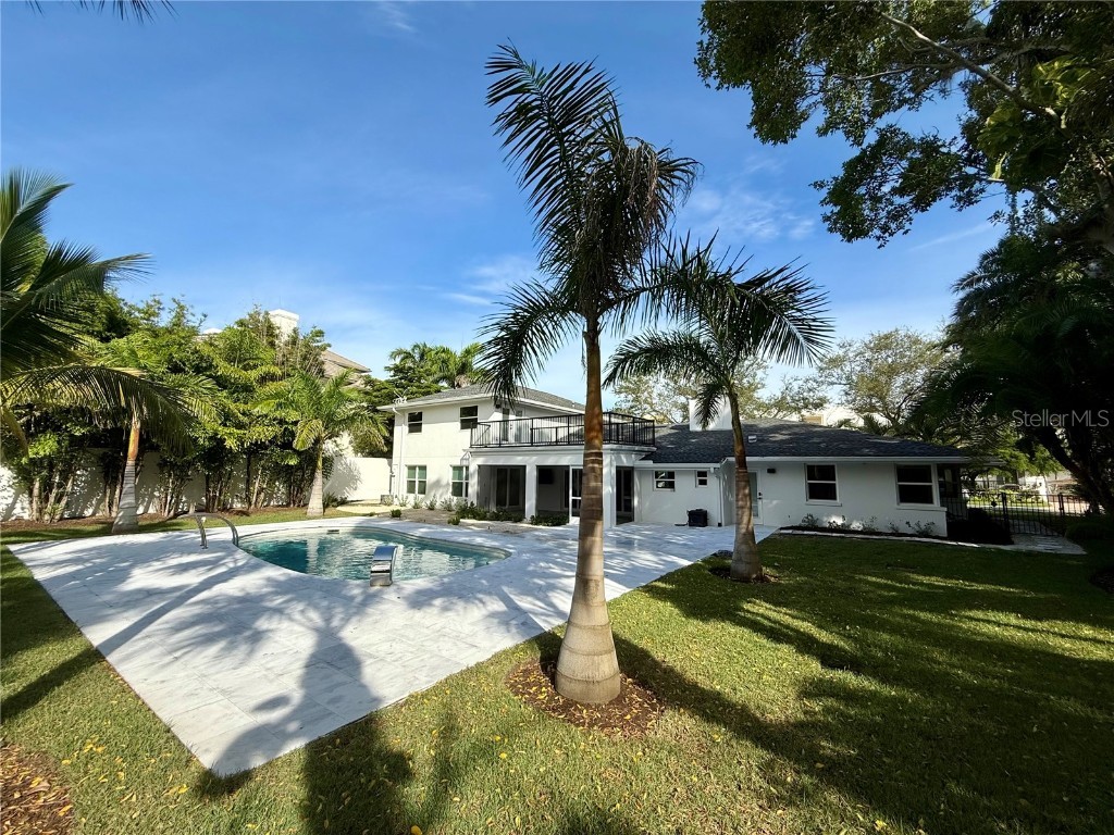 1359 Harbor Drive Sarasota FL 34239 A4665856 image64