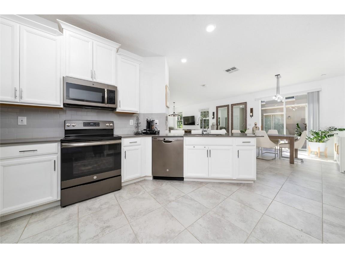 1359 Shinnecock Hills Drive Davenport FL 33896 S5132595 image11