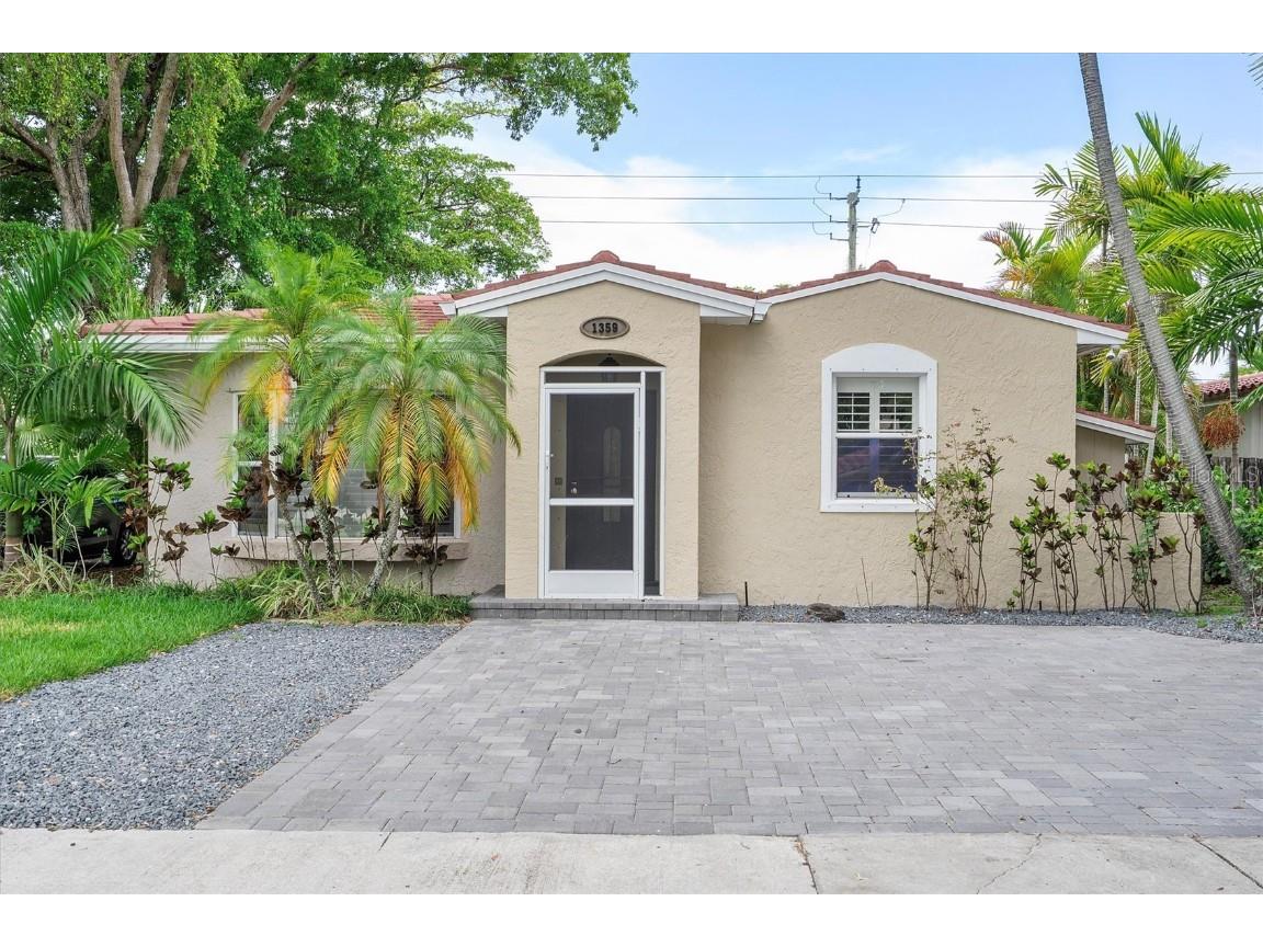 1359 Washington Street Hollywood FL 33019 A4657286 image1