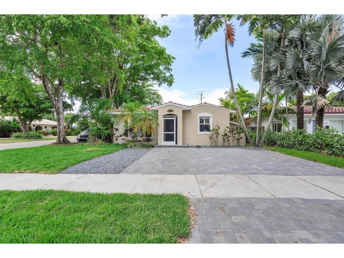 1359 Washington Street Hollywood FL 33019 A4657286 image53