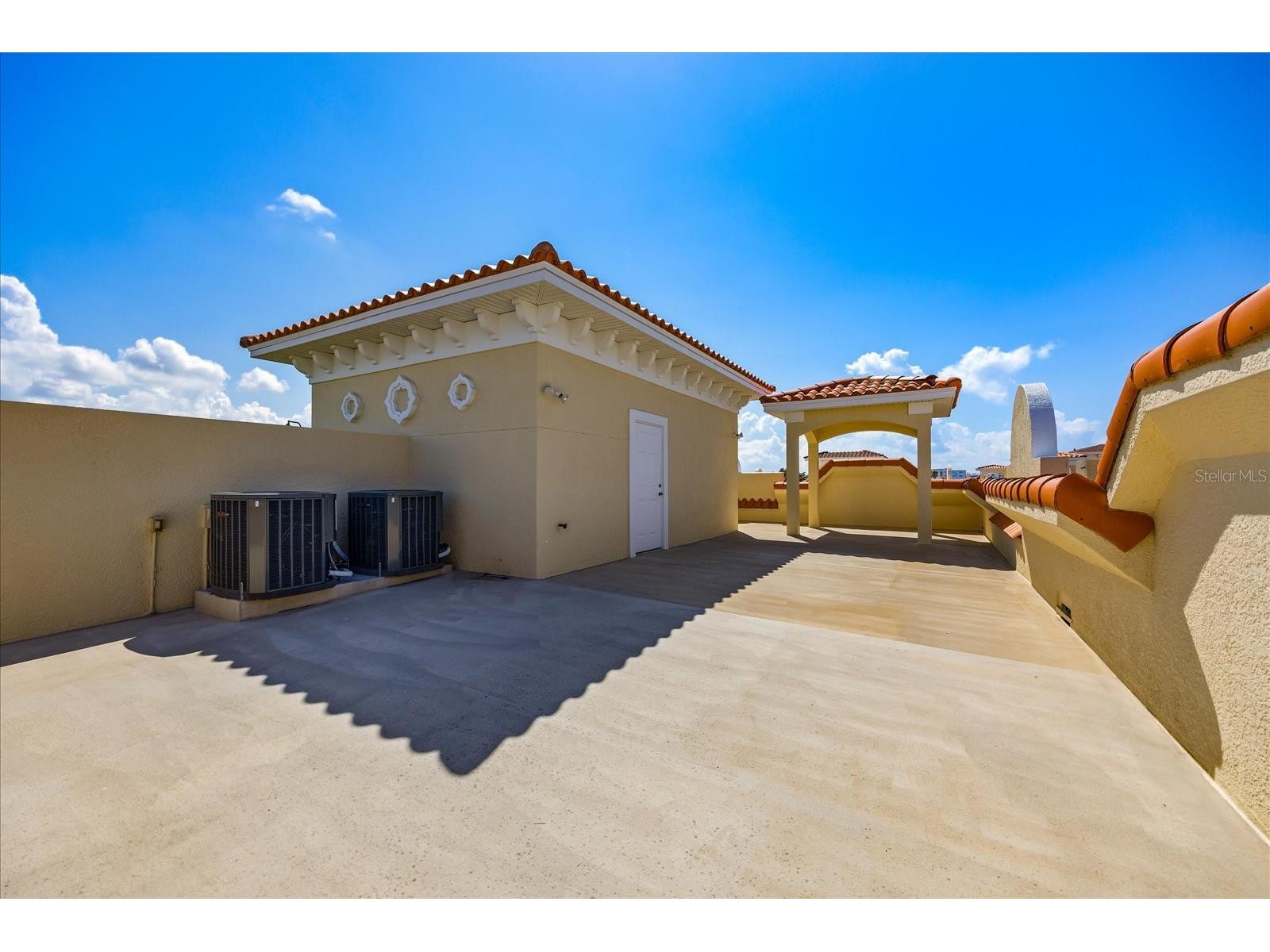 136 175th Avenue E Redington Shores FL 33708 TB8461450 image34