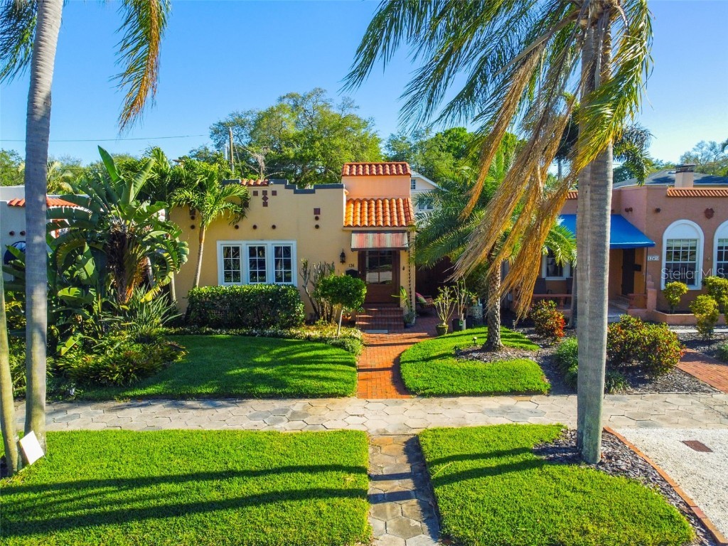 136 19th Avenue NE Saint Petersburg FL 33704 T3515475 image1