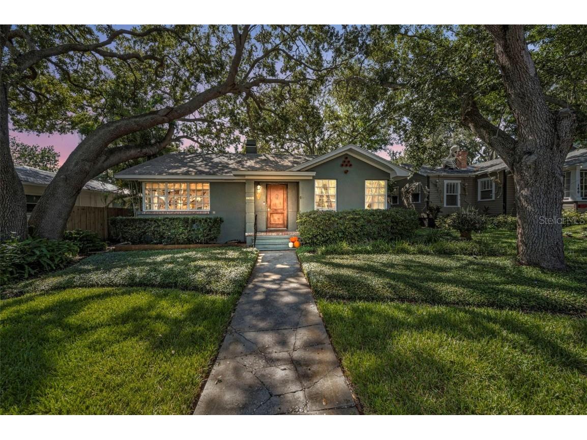 136 23rd Avenue N Saint Petersburg FL 33704 TB8437343 image1