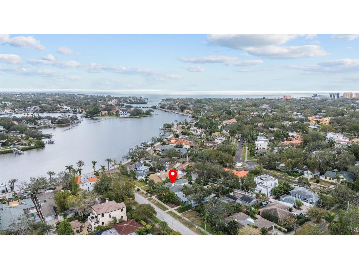 136 26th Avenue NE Saint Petersburg FL 33704 TB8343931 image1