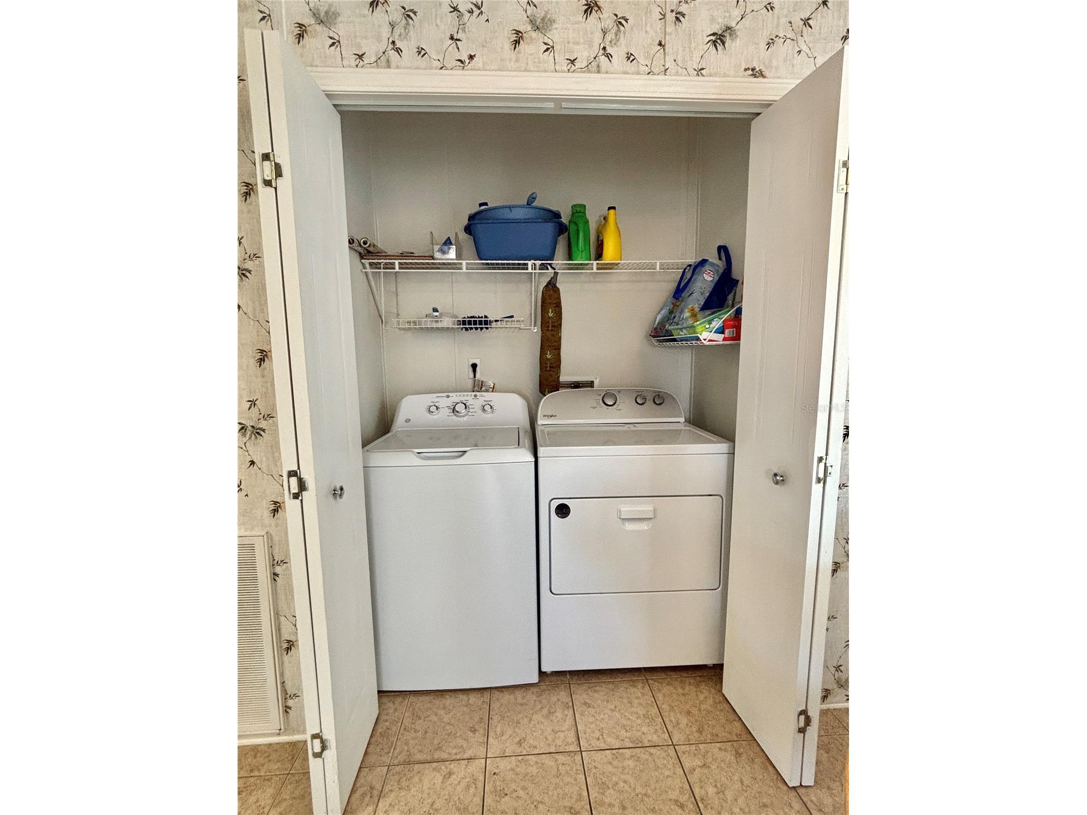 136 Americana Court NE #230 Saint Petersburg FL 33702 - TAMPA BAY TB8484211 image11