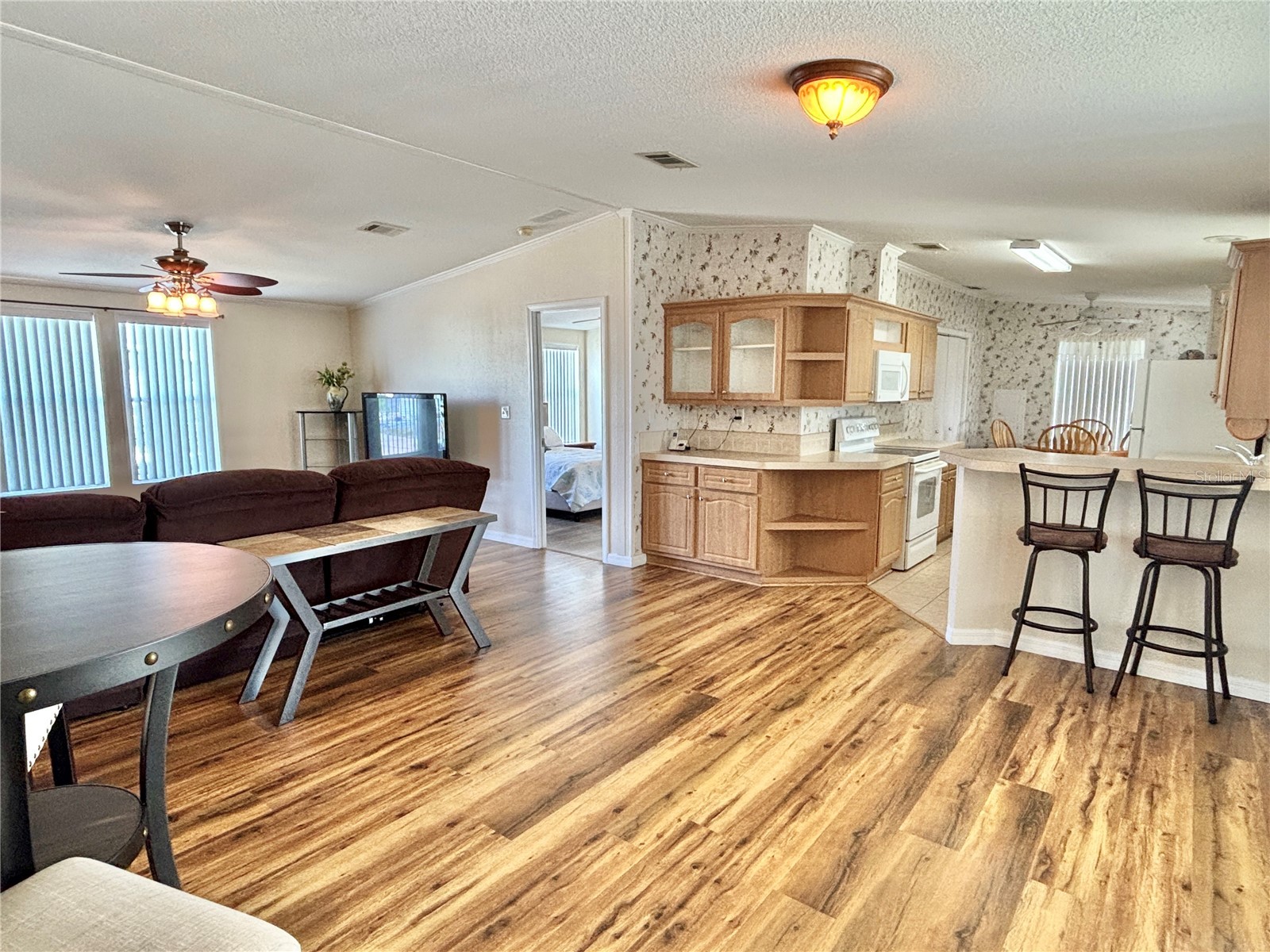 136 Americana Court NE #230 Saint Petersburg FL 33702 - TAMPA BAY TB8484211 image5