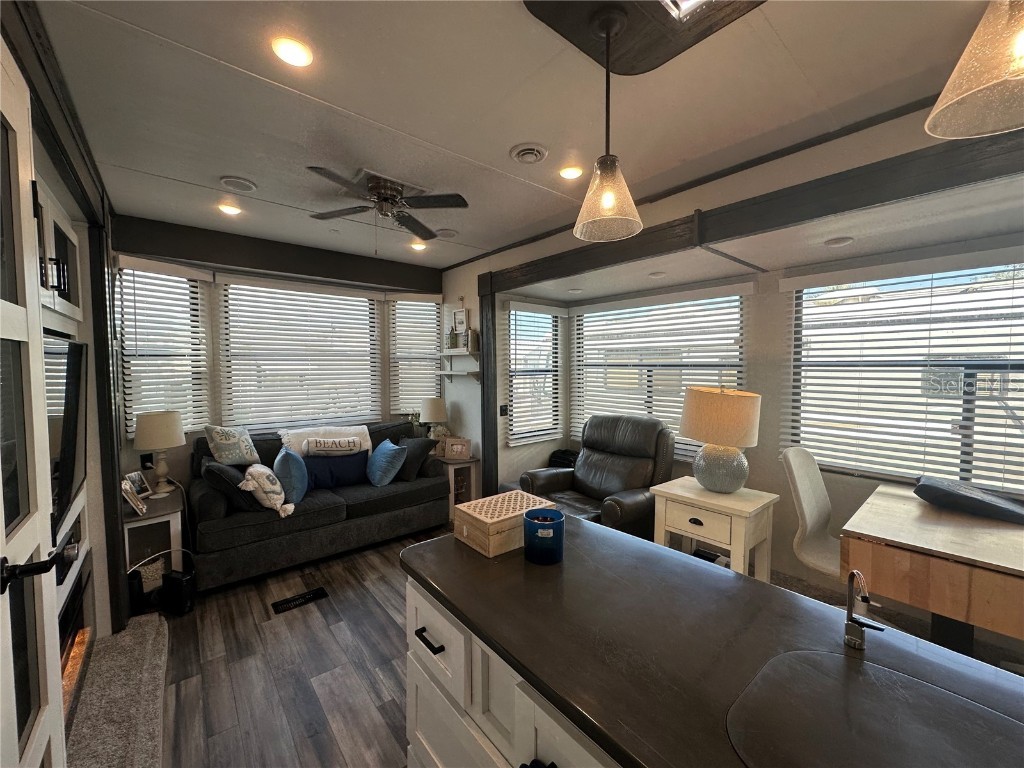 136 Bahia Drive Palmetto FL 34221 A4669303 image9