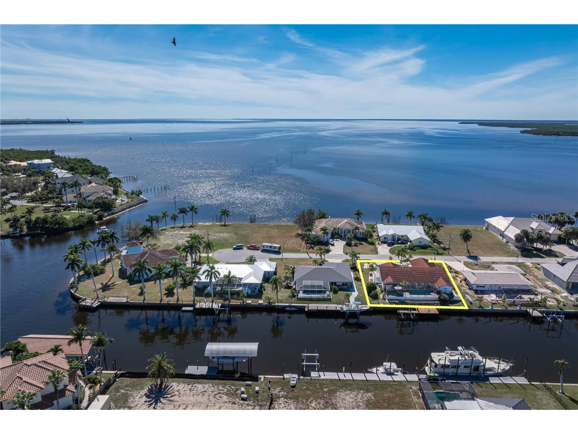 136 Creek Drive SE Port Charlotte FL 33952 C7517769 image2