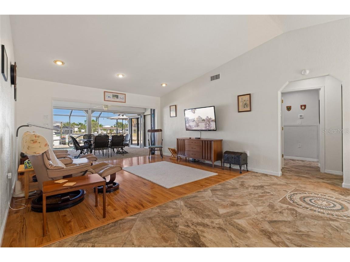 136 Creek Drive SE Port Charlotte FL 33952 C7517769 image3