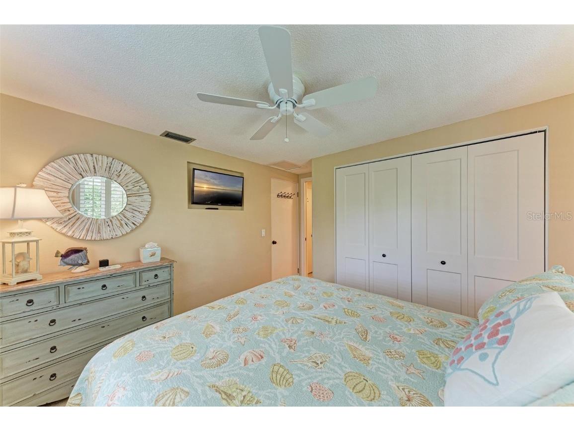 136 Crescent Dr Anna Maria FL 34216 - LAKE LA VISTA A4671637 image24