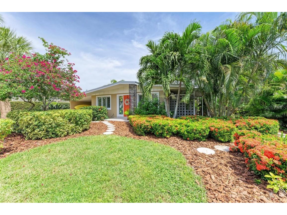 136 Crescent Dr Anna Maria FL 34216 - LAKE LA VISTA A4671637 image4