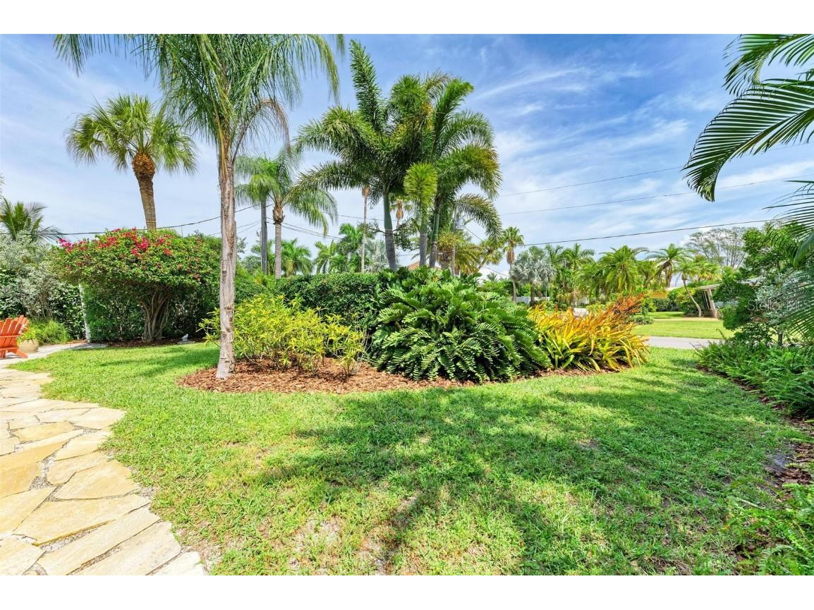 136 Crescent Dr Anna Maria FL 34216 - LAKE LA VISTA A4671637 image44