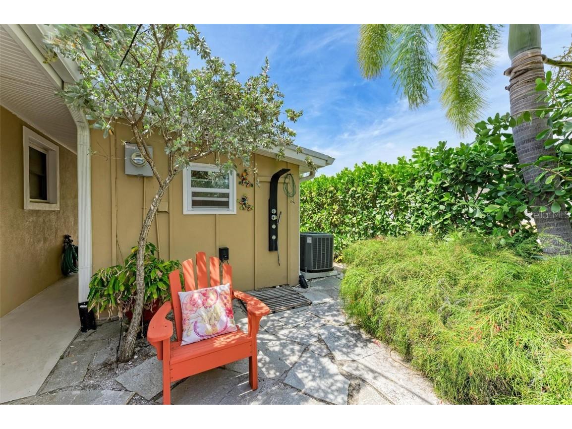 136 Crescent Dr Anna Maria FL 34216 - LAKE LA VISTA A4671637 image46