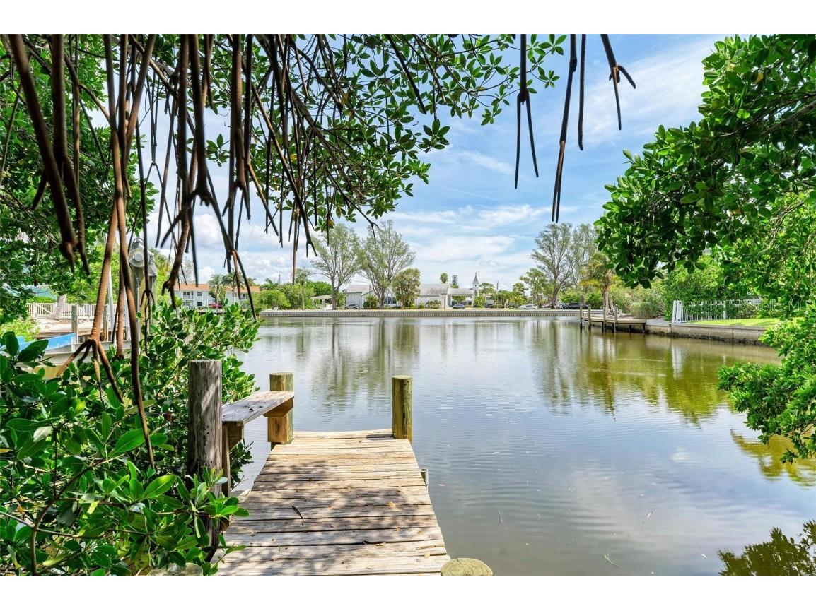 136 Crescent Dr Anna Maria FL 34216 - LAKE LA VISTA A4671637 image59
