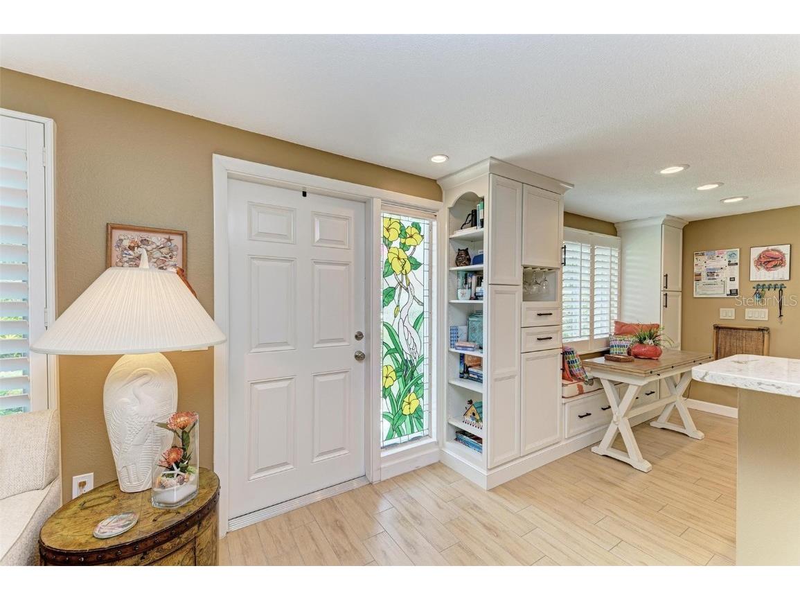 136 Crescent Dr Anna Maria FL 34216 - LAKE LA VISTA A4671637 image7