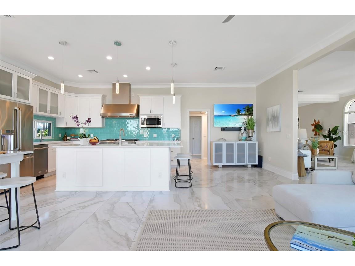 136 Devon Drive Clearwater Beach FL 33767 TB8436973 image17