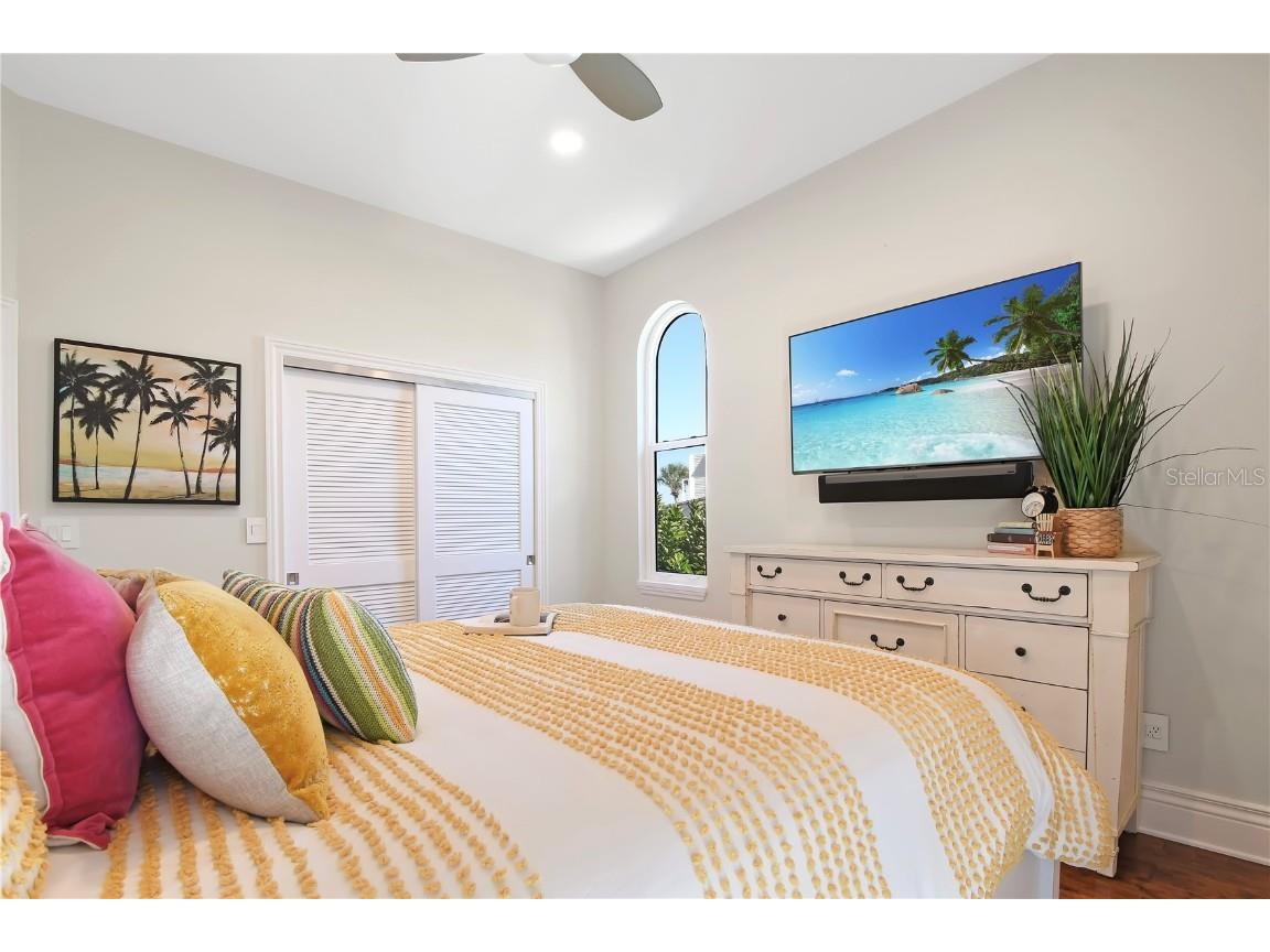 136 Devon Drive Clearwater Beach FL 33767 TB8436973 image24