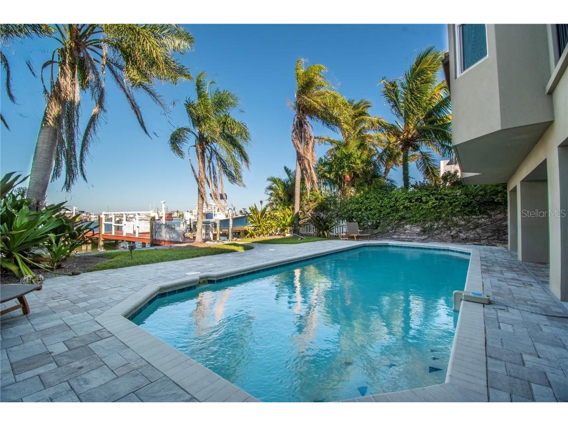 136 Devon Drive Clearwater Beach FL 33767 TB8436973 image50