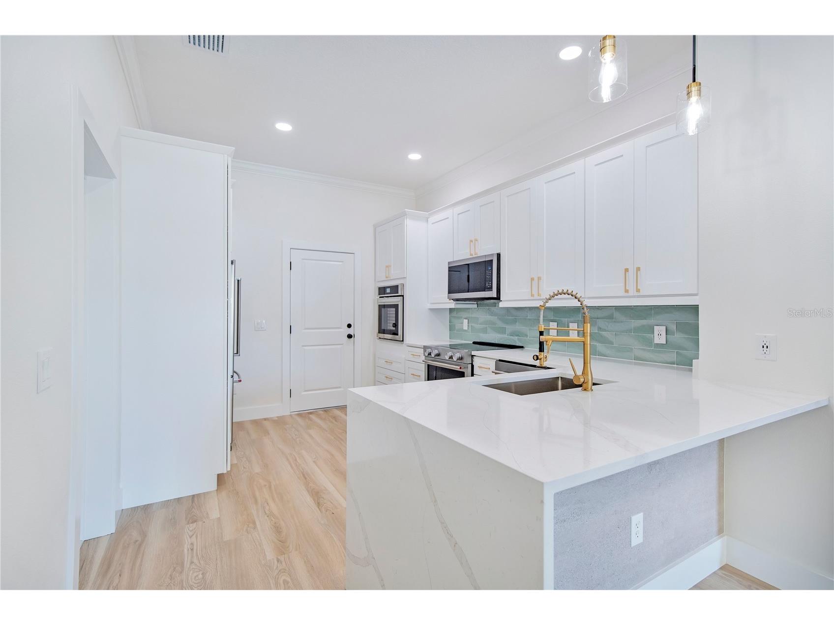 136 E Esther Street #B Orlando FL 32806 O6406474 image11