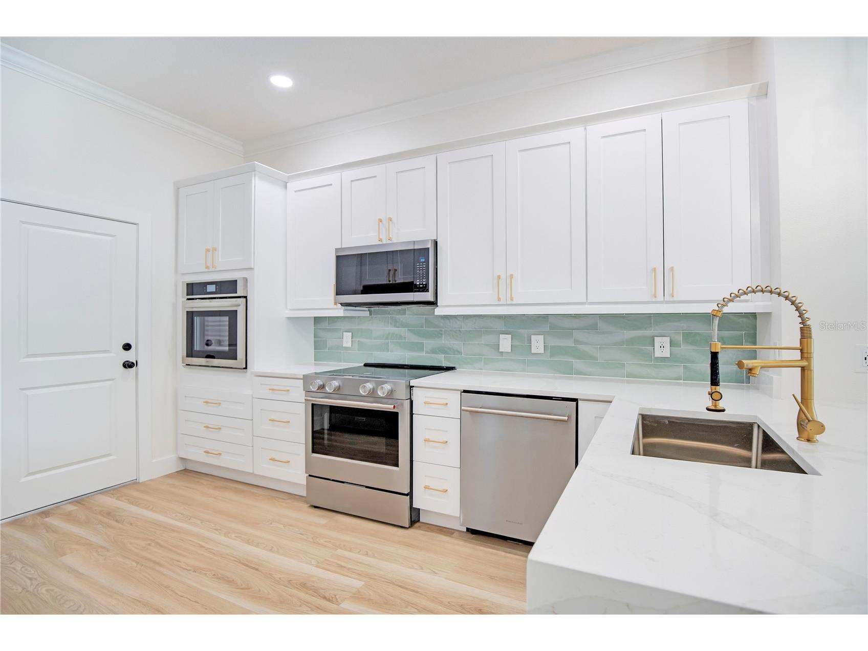 136 E Esther Street #B Orlando FL 32806 O6406474 image12