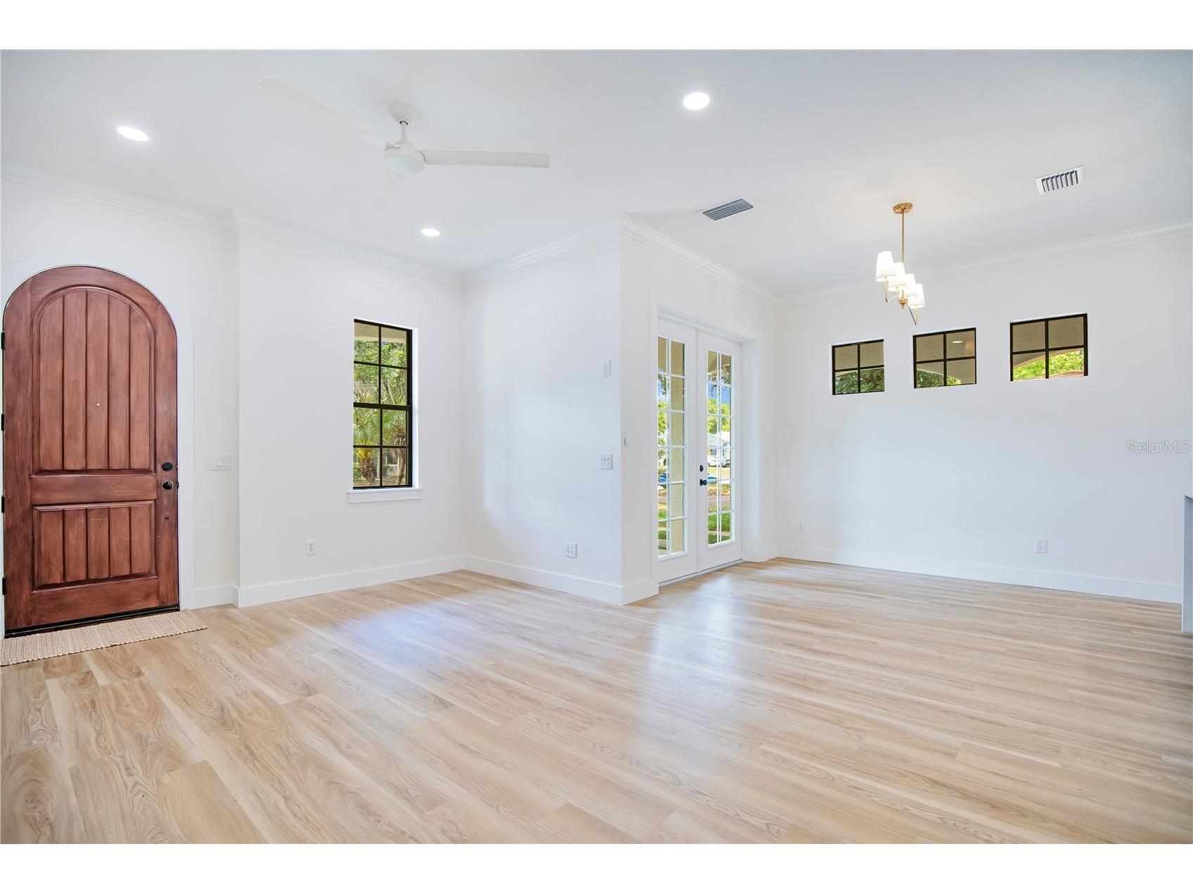 136 E Esther Street #B Orlando FL 32806 O6406474 image6