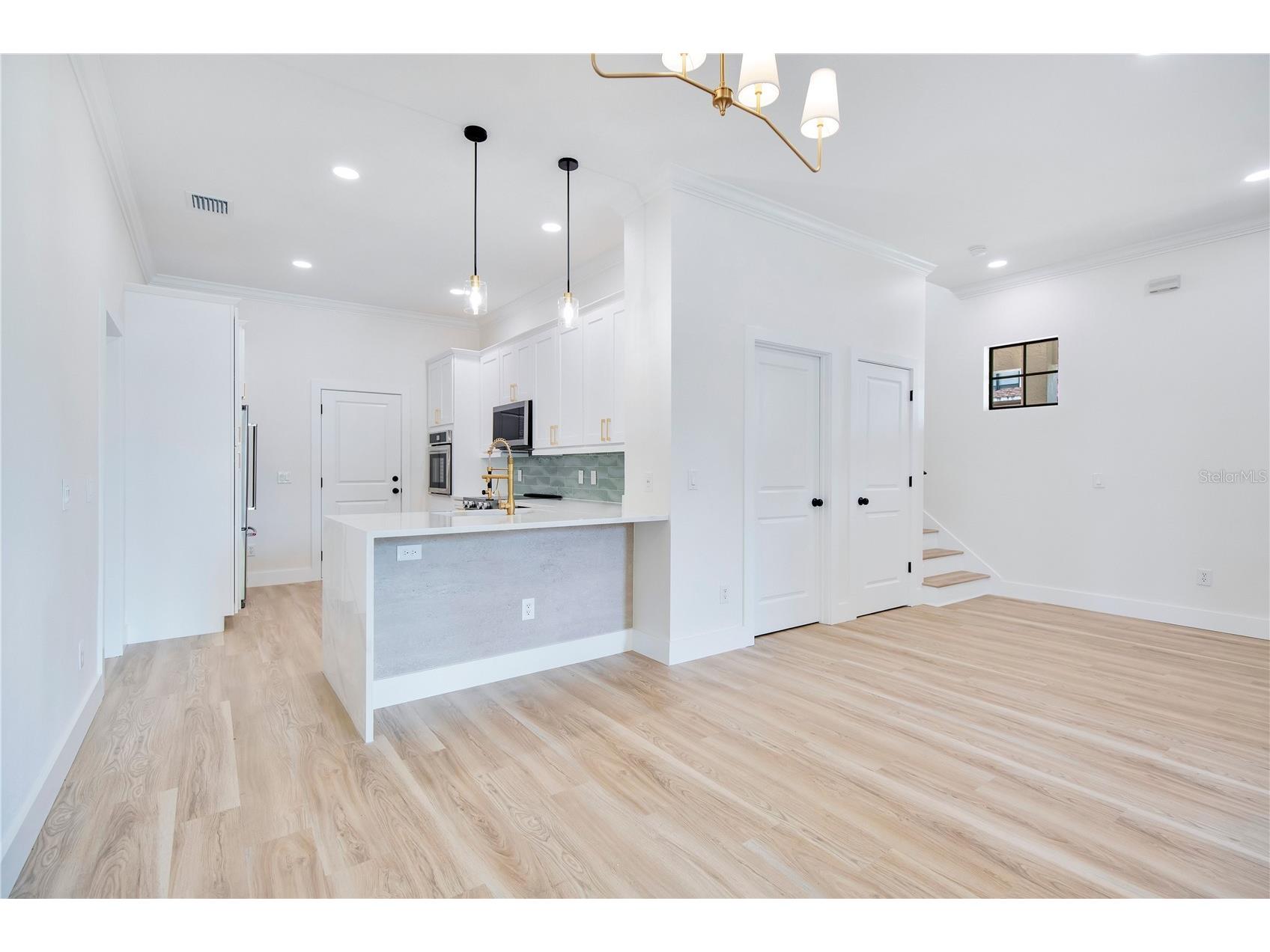 136 E Esther Street #B Orlando FL 32806 O6406474 image9