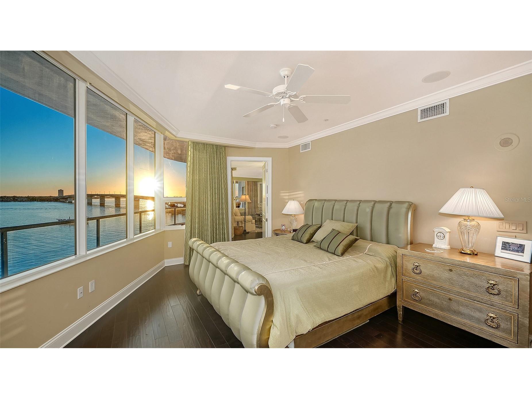 136 Golden Gate Point #502 Sarasota FL 34236 - SARASOTA BAY A4677212 image15