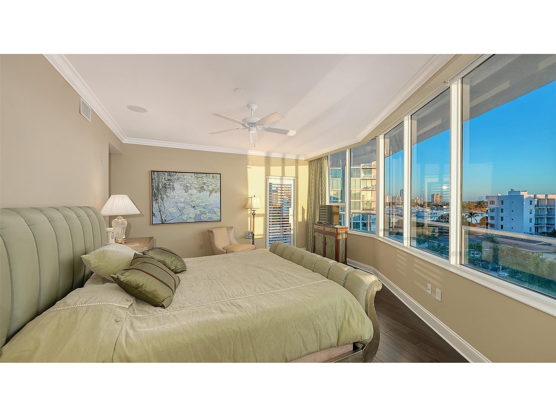 136 Golden Gate Point #502 Sarasota FL 34236 - SARASOTA BAY A4677212 image16