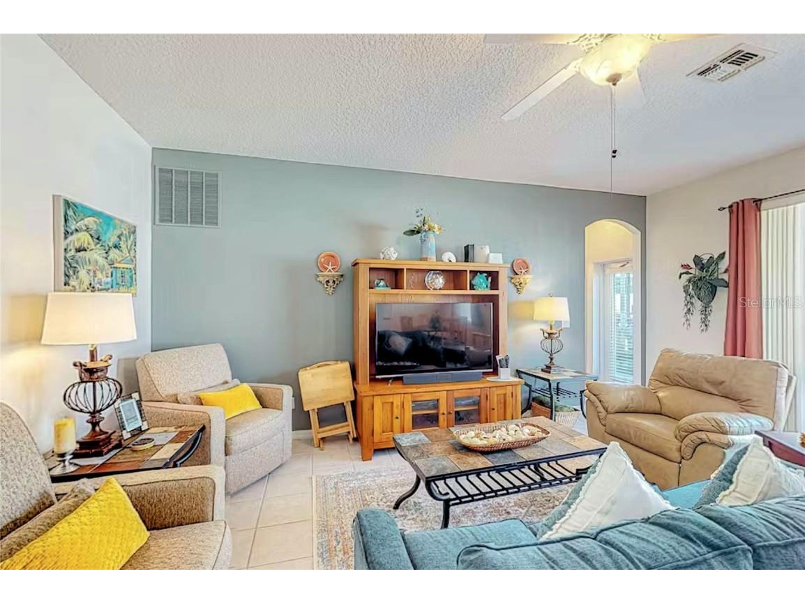 136 Henley Circle Davenport FL 33896 S5134046 image4