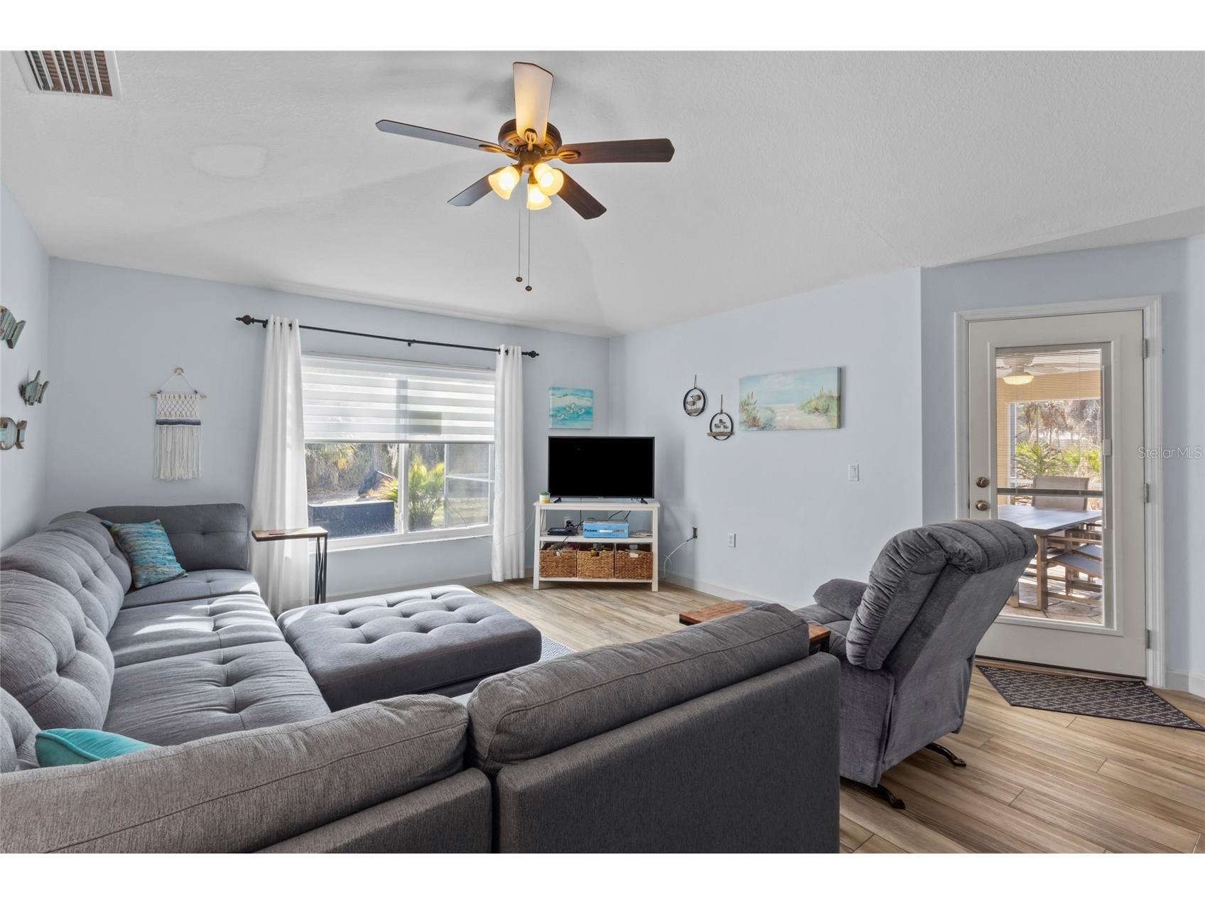 136 Overbrook Street Port Charlotte FL 33954 N6143183 image3