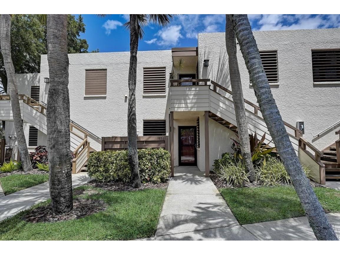 136 Pineneedle Drive Bradenton FL 34210 A4566614 image1