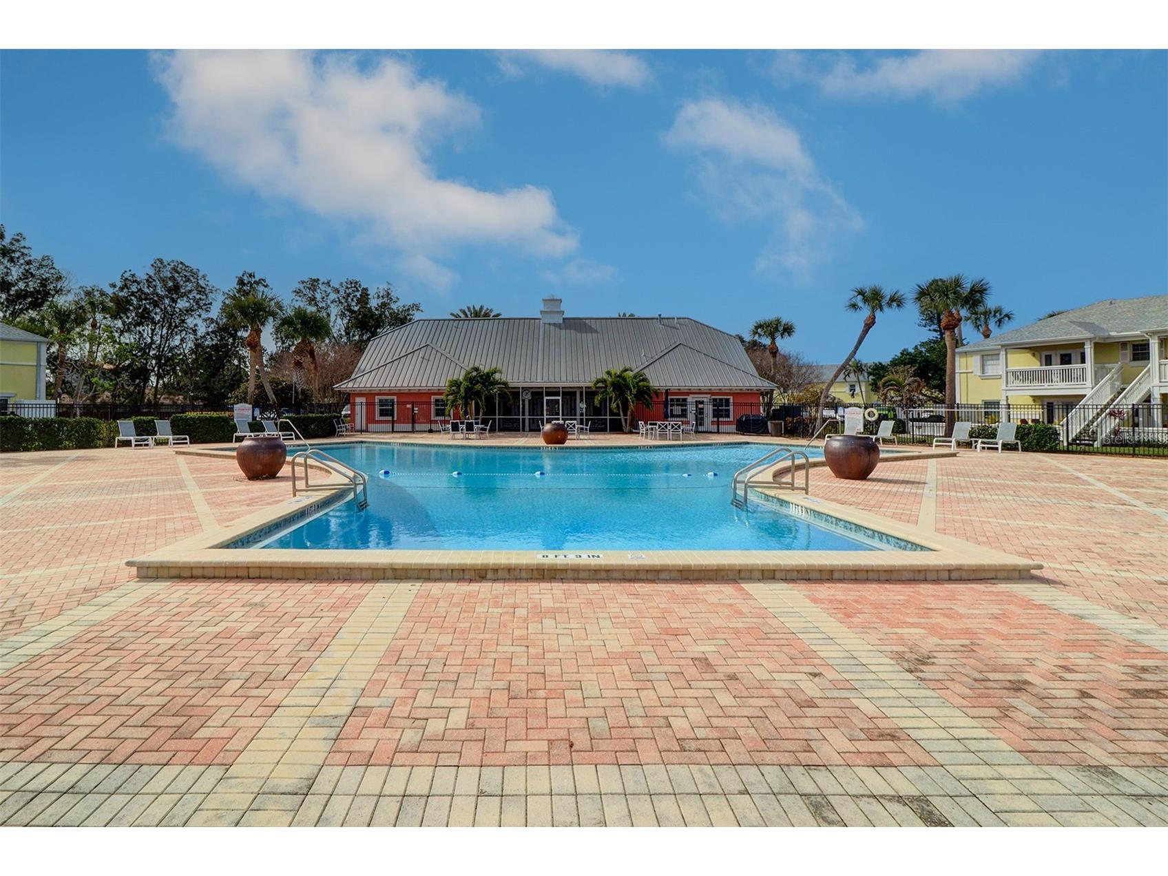 136 Pompano Drive SE #D Saint Petersburg FL 33705 - BIG BAYOU LAKE AND BIG BAYOU TB8493747 image26