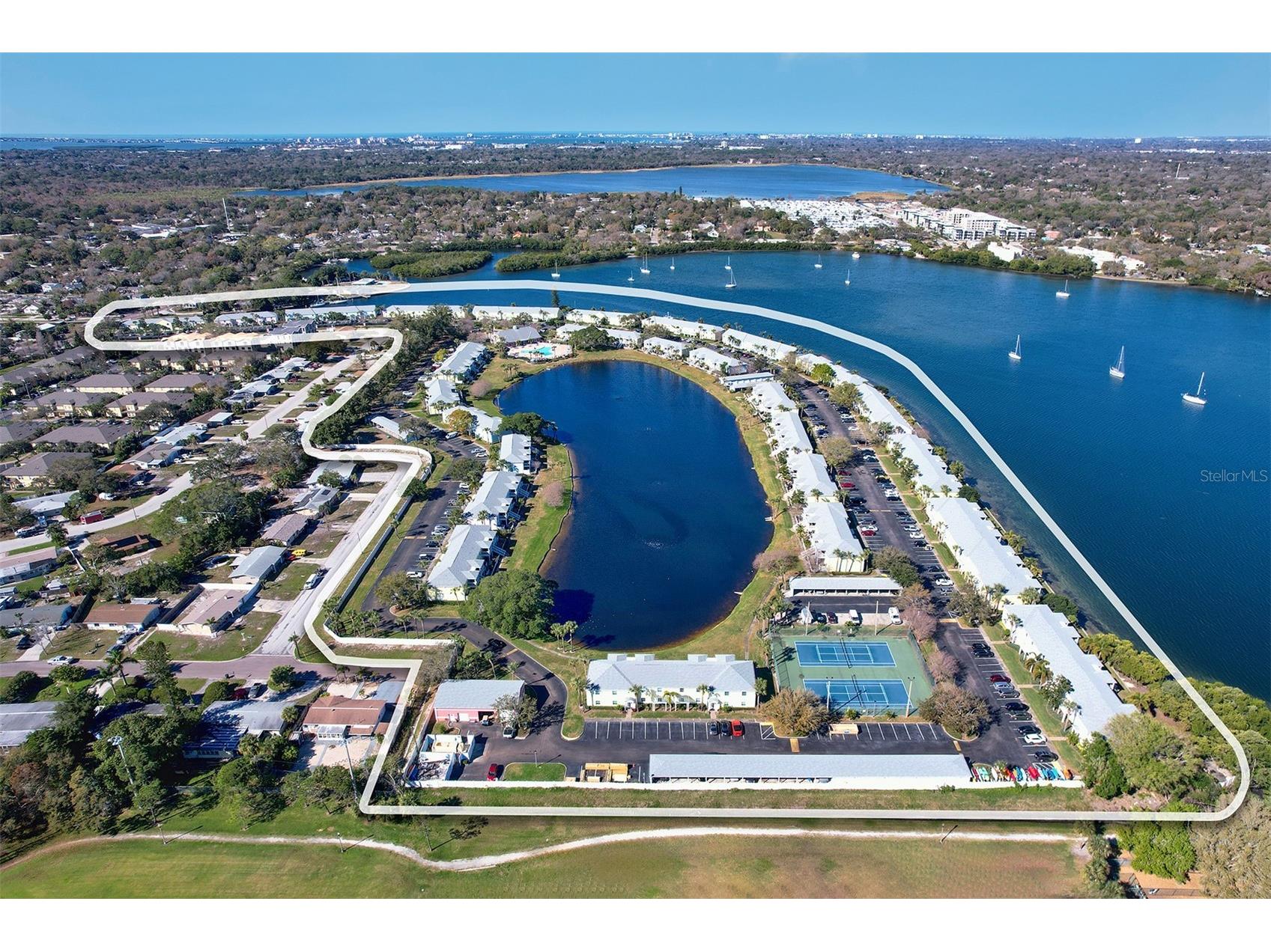 136 Pompano Drive SE #D Saint Petersburg FL 33705 - BIG BAYOU LAKE AND BIG BAYOU TB8493747 image31