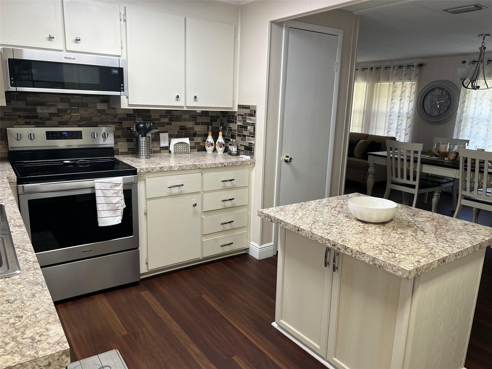 136 Royal Palm Circle Largo FL 33778 TB8480223 image16