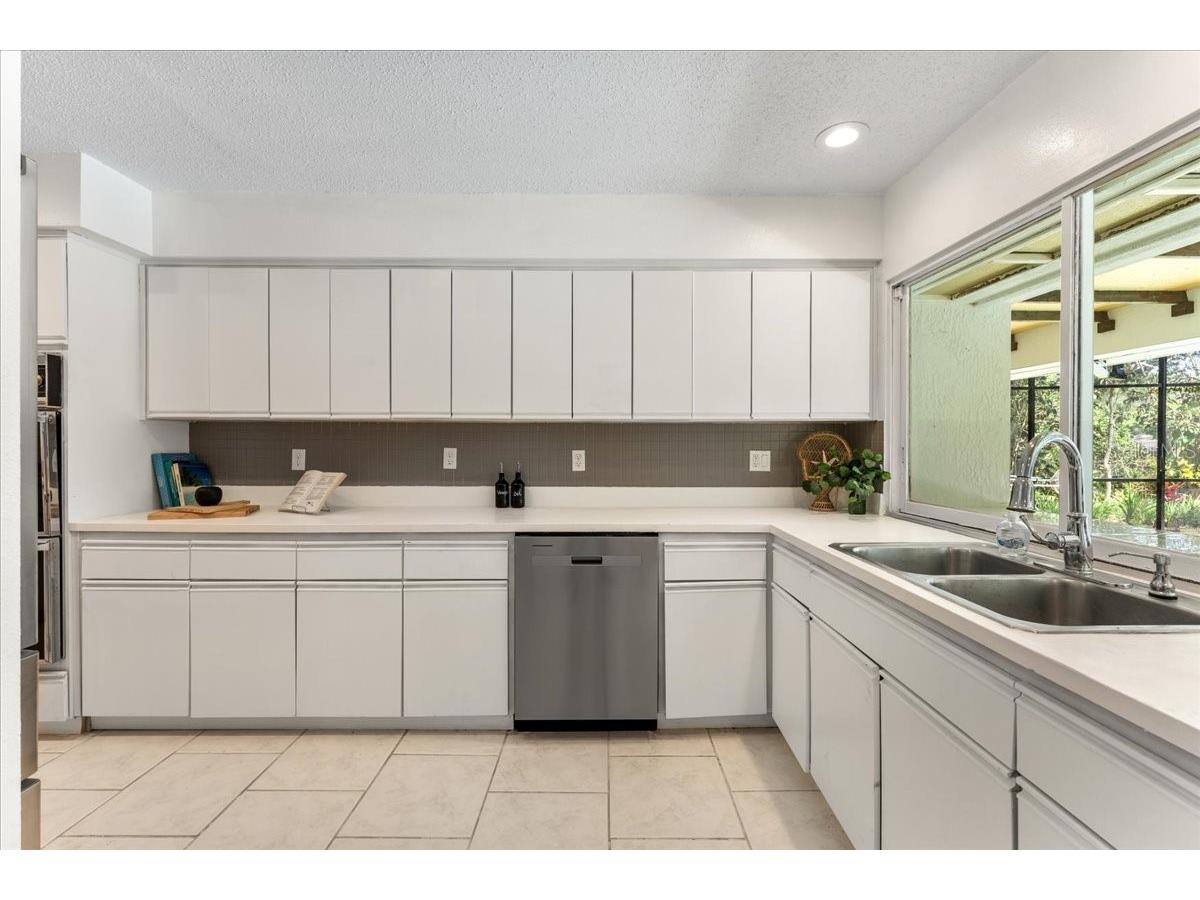 136 Sheffield Circle E Palm Harbor FL 34683 TB8512808 image17