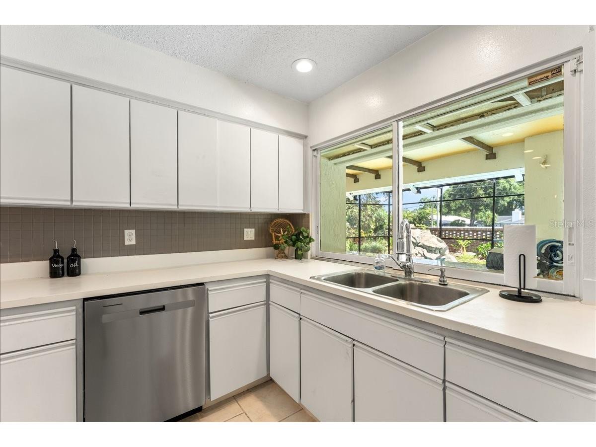 136 Sheffield Circle E Palm Harbor FL 34683 TB8512808 image18