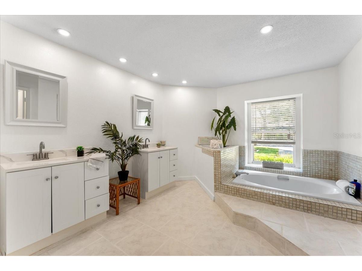 136 Sheffield Circle E Palm Harbor FL 34683 TB8512808 image30