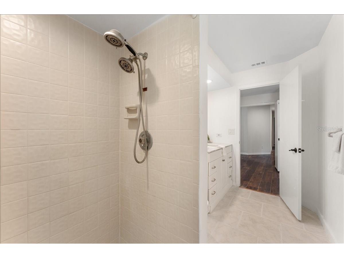 136 Sheffield Circle E Palm Harbor FL 34683 TB8512808 image38
