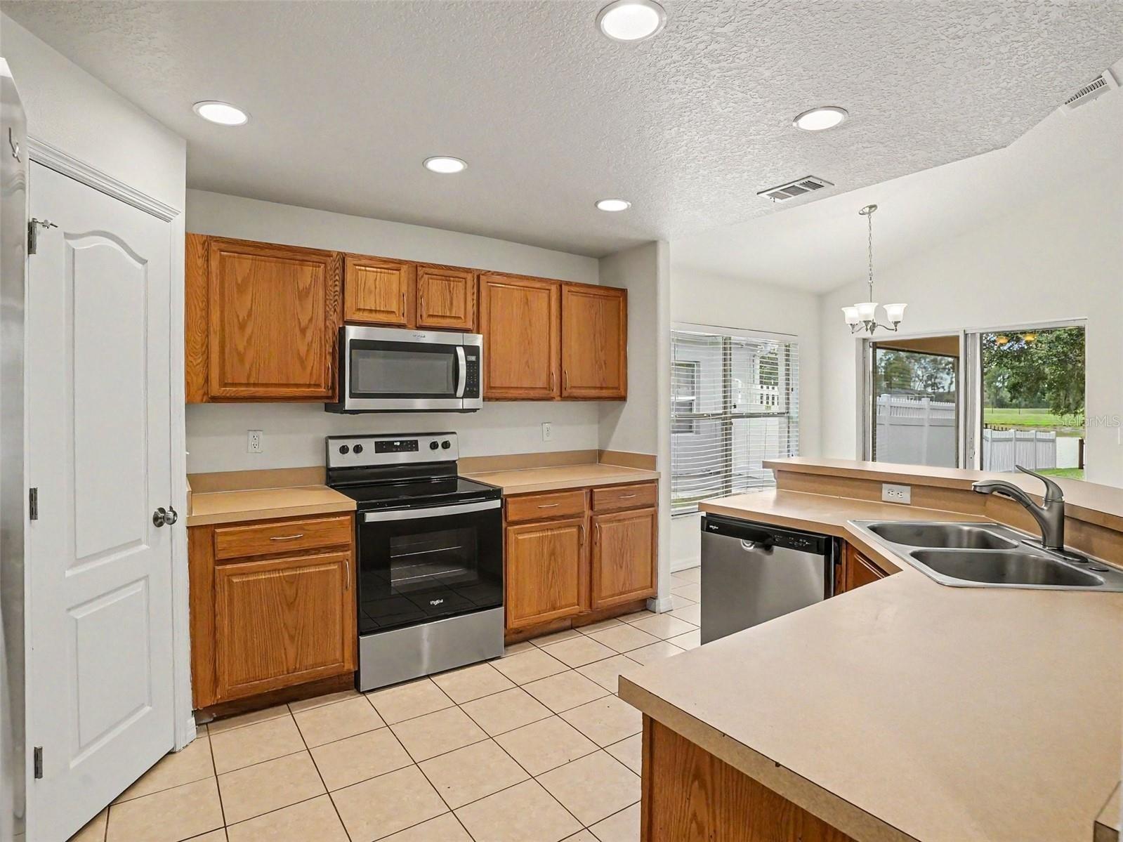 136 Sura Boulevard Orlando FL 32809 O6410107 image7