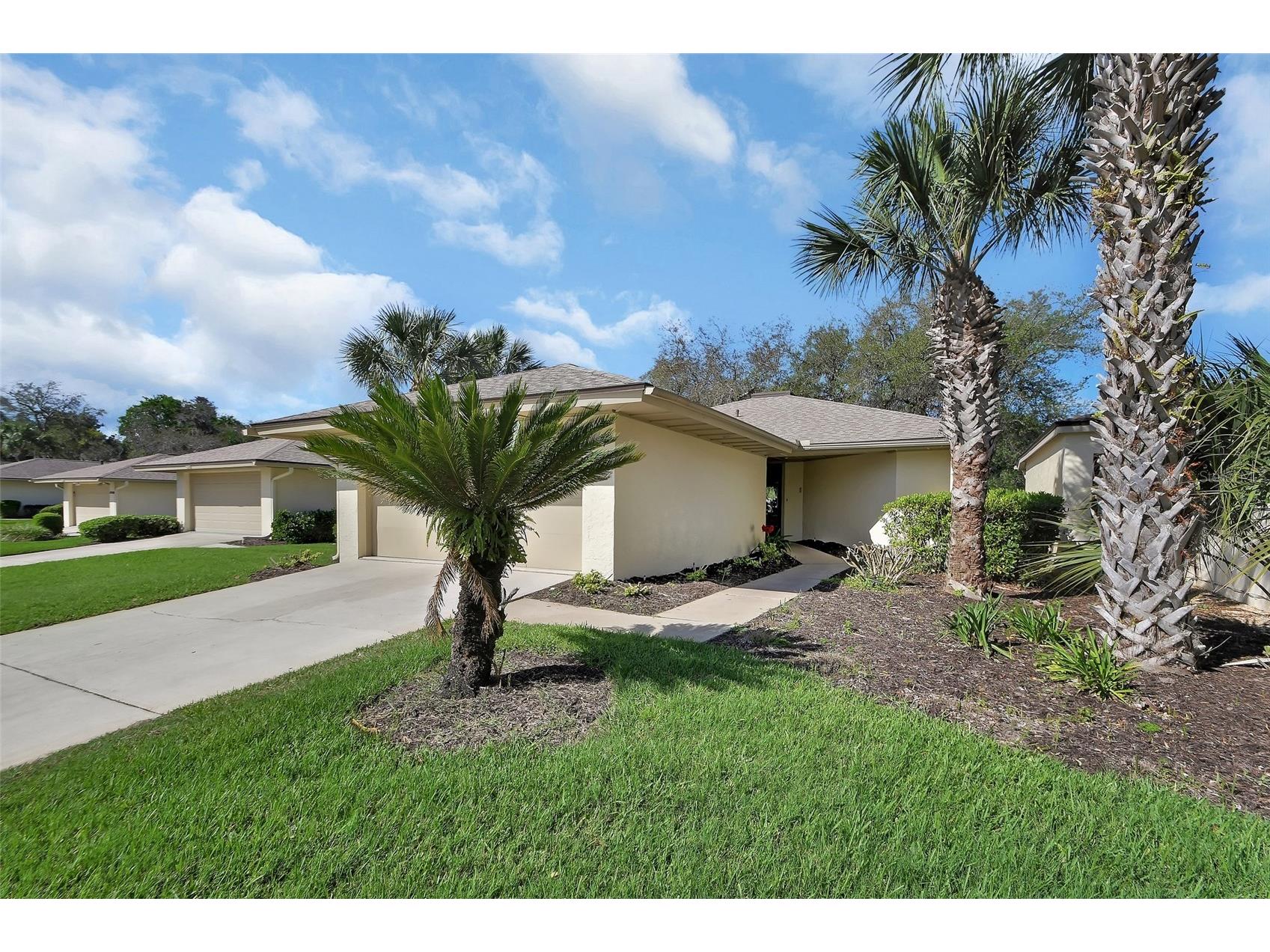 136 Turnberry Circle New Smyrna Beach FL 32168 V4948461 image2