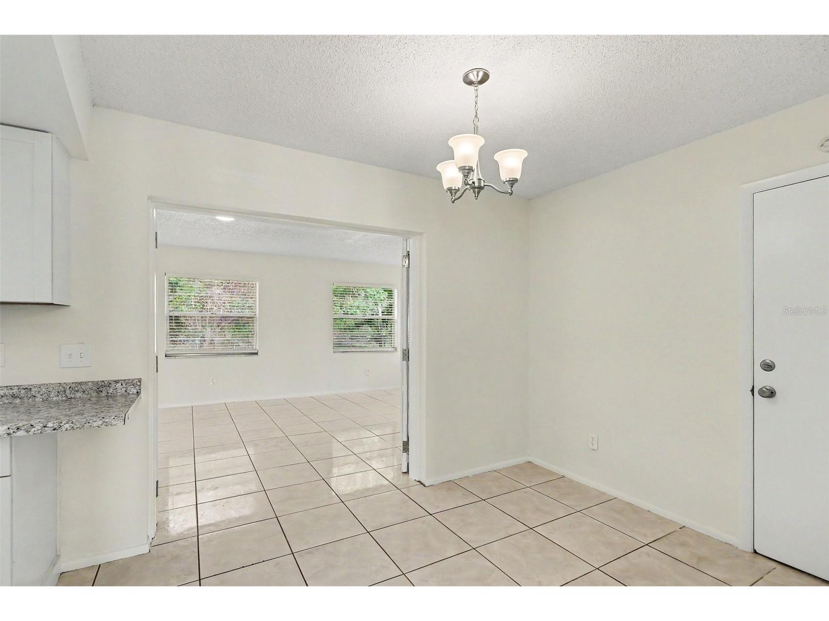 136 W Cedarwood Circle Kissimmee FL 34743 O6404486 image3